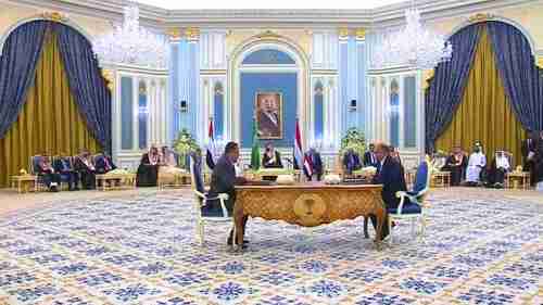 محلل سياسي يسرد حصاد 60 يوم من توقيع اتفاق الرياض