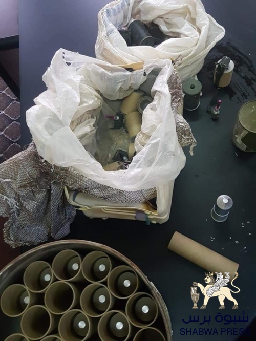 العثور على مخبأ سري للقاعدة لتخزين المتفجرات والذخائر بالمكلا إنشئ في "عهد باحميد"