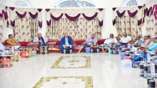 الرئيس القائد عيدروس الزُبيدي يلتقي كتلة حضرموت المشاركة في دورة الجمعية الوطنية