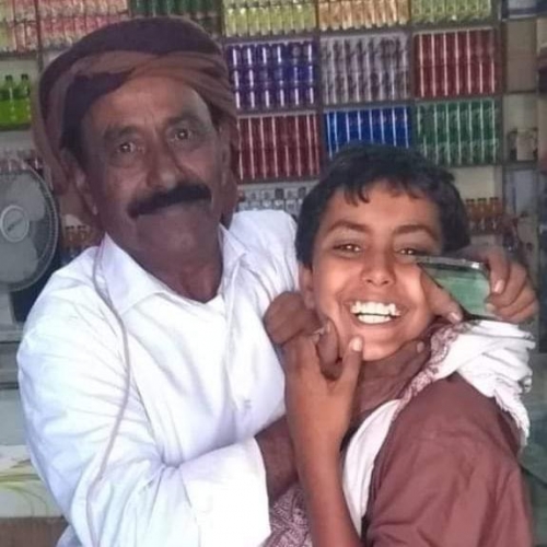 عقب اختطاف نجله من قبل مليشيا الاصلاح في شبوة تضامن جنوبي واسع مع الشيخ "لحمر علي لسود"