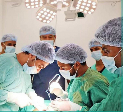 مستشفى خليفة بن زايد بسقطرى يحقق إنجازات كبيره في العام 2020 بدعم إماراتي متواصل
