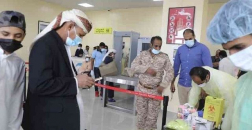 مستشفى خليفة يفحص القادمين إلى سقطرى لكشف مصابي بكورونا