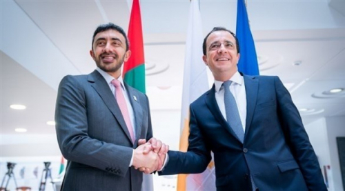 وزير الخارجية الإماراتي يستقبل نظيره القبرصي