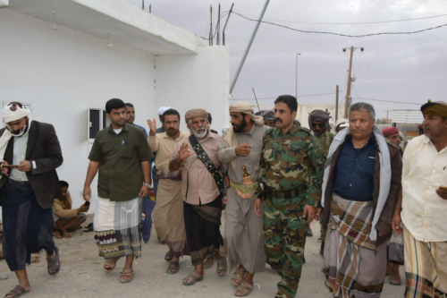 رئيس انتقالي شبوة يزور مديرية عسيلان ويطلع على أوضاعها بعد تحريرها من الحوثي