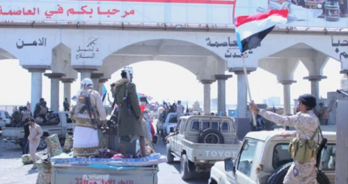 قيادات عسكرية وأمنية في عدن تتقدم مستقبلي قوات العمالقة العائدة من شبوة