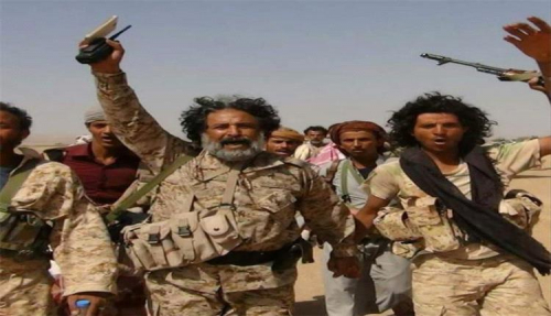 العكيمي يرفض قرار إقالته ويعتبر هادي رئيسه الشرعي