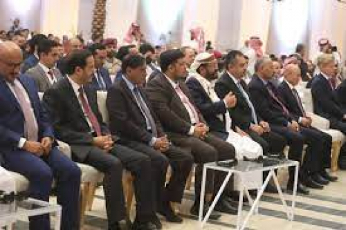 صحفي جنوبي لأعضاء الرئاسي الشماليين.. لم يعد من مبرر لوجودكم في الجنوب