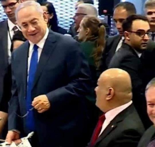 السياسي والأكاديمي العولقي يدعو لإقالة وزير الخارجية عقب لقائه نتيناهو