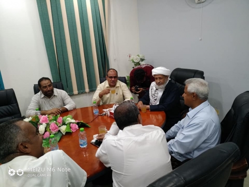 مفتي الشافعية بمكة المكرمة يزور مركز حضرموت للدراسات التاريخية والتوثيق والنشر