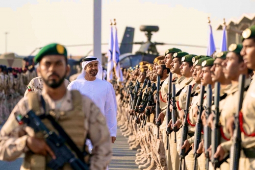 احتفاء اماراتي بعودة الجنود المشاركين في التحالف العربي
