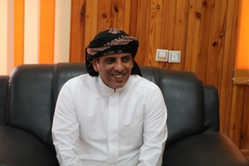 الشيخ "راجح باكريت" يلتقي خلفه محافظ المهرة محمد علي ياسر