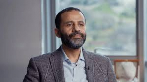 حميد الأحمر: معركتنا الحقيقية مع الانتقالي ومن يقف خلفه