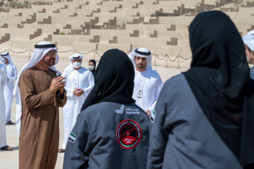 الشيخ "محمد بن زايد" يكشف تفاصيل تكريم فريق مسبار الأمل