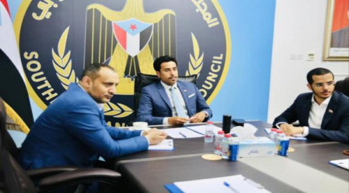 خارجية الانتقالي تبحث مع دبلوماسي مصري مستجدات الأوضاع