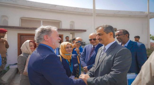 لملس يلتقي مسؤولا أمميا ويؤكد حاجة عدن لمزيد من التدخلات الإنسانية