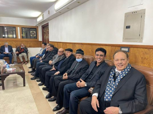 الرئيس علي ناصر محمد يستقبل المعزين بأخيه محمد ناصر محمد