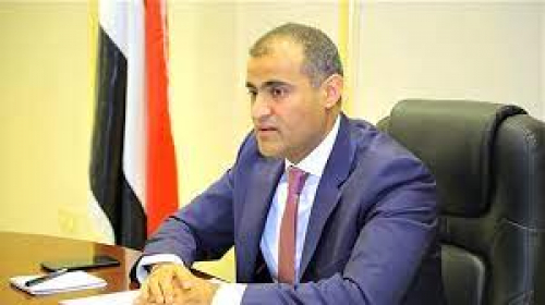 سفير العليمي في واشنطن يبيع الموافقة للأمريكان على ترحيل اليمنيين بـ 11 ألف دولار لكل فرد 