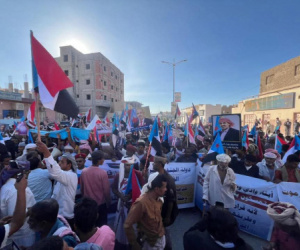  عدن تشتعل سياسيًا: الجنوب يرفض الإقصاء ويضع سلطة رشاد العليمي أمام اختبار الإرادة