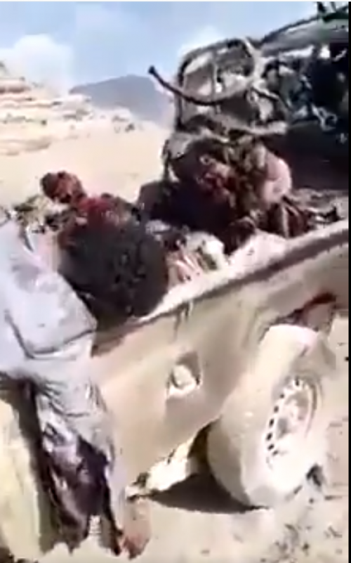 صور تكشف عن قصف طيران أمريكي لموكب يتبع تنظيم القاعدة بين الجوف ومأرب