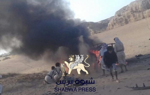 طائرات أمريكا تقصف تعزيزات عسكرية تحركت من الجوف إلى شبوة