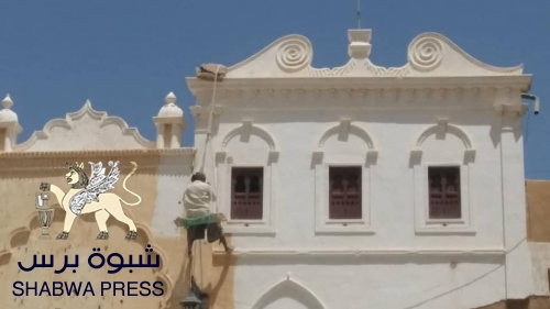تقوم بما تقاعست عنه الدولة ... مؤسسة دوعن في شبام!!