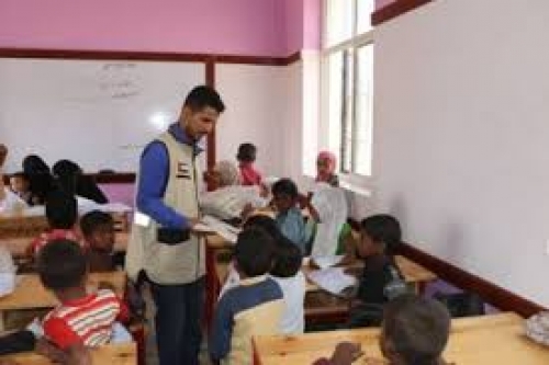 بدعم إماراتي..افتتاح مدرسة جديدة في محافظة تعز 