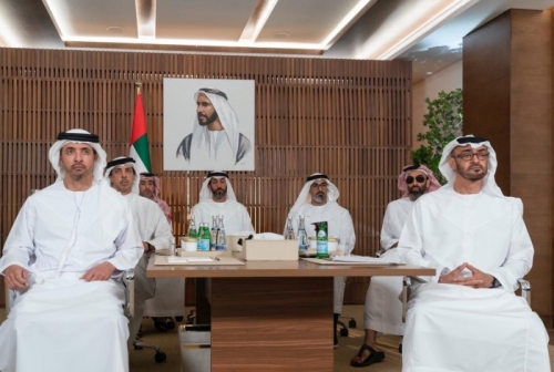 محمد بن زايد: جهود كبيرة تبذل وفق استراتيجية ممنهجة لمواجهة كورونا