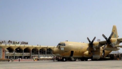 وصول دفعة من المجندين الى عدن على متن طائرة عسكرية سعودية