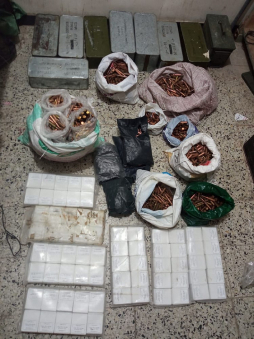 مصادرة شحنة ذخائر بنقطة العلم وضبط المُهرب