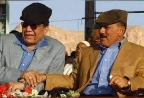 في 2007م بإجمال ينصح عفاس بقمع ثورة الجنوب السلمية بالتجويع وقطع الخدمات