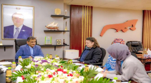 لملس يناقش مع مسؤول أممي زيادة الدعم الخليجي للعاصمة عدن