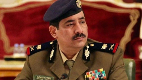 وزير الداخلية يعرقل شيك مرتبات منتسبي الوزارة لشهر فبراير