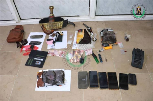 وقوع شبكة تضم 12 شخصًا متورط في ترويج المخدرات.. 