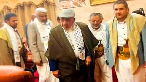 رئيس الوزراء العراقي يصل صنعاء حاملا رسالة من الجانب الأمريكي
