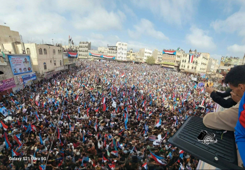 الإعلامي الخونجي الشلفي.. يحرّف أخبار المظاهرات الجنوبية ويسئ لها