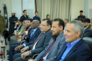 اليمني محمد المقدشي أشرف وأكثر وطنية من مجموعة حل الانتقالي وقتل المتظاهرين وتلحيم المقرات