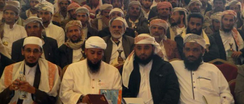 &rlm;لماذا لا يمكن أن تكون السلفية بديلاً كاملاً للإخوان في اليمن؟