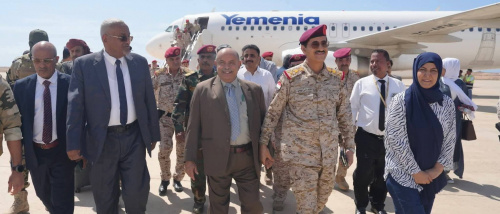 فضيحة بروتوكولية مدوّية.. الخنبشي يضع حضرموت في موقف مهين أمام الجميع