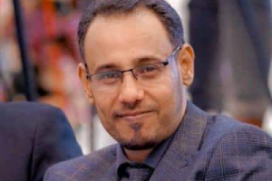 محافظ عدن يهدد إعلامي بالحبس.. سقوط أخلاقي وسياسي يكشف عقلية البلطجة وقمع الكلمة