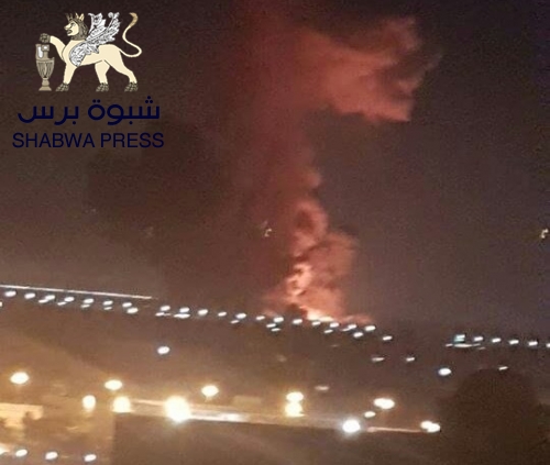 إنفجار كبير في مديرية شبام يستهدف رتلا عسكريا وإنقطاع تام للكهرباء 