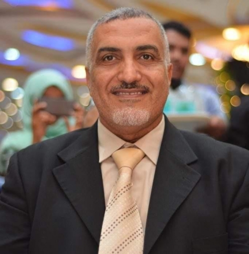 طلاب بكلية الطب جامعة عدن يشكون من ممارسات لا أخلاقية لنائب العميد ضدهم