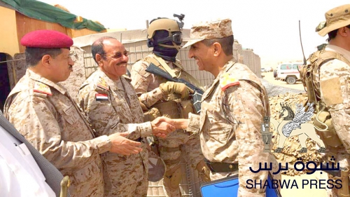 خيانة جديدة لإخوان اليمن…  قائد عسكري إخواني وأفراده بالجوف ينشقون عن الشرعية وينضمون للحوثيين