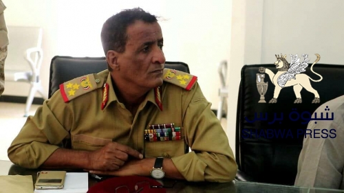 مدير التوجيه المعنوي للجيش اليمني في عدن يهدد بطرد معين عبدالملك 