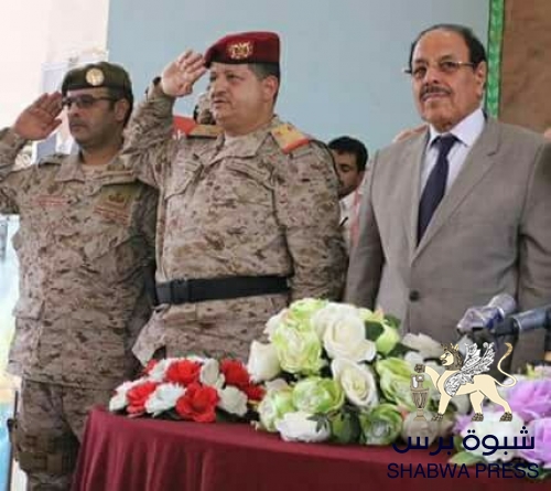 محلل سياسي : بعد أن ركلهم المقدشي يستنجدون بجنوبيتهم 