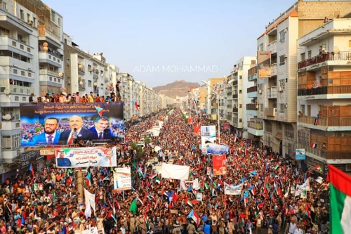 ابن الذيب الخليفي : ‏تمسكوا ب #المجلس الانتقالي الجنوبي‬ حتى الموت 