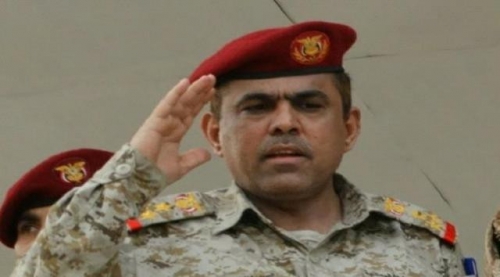 مستشار وزير الاعلام يفضح القائد الشرعجي "عبدالله الصبيحي" .. بسط على فلة مواطن شمالي