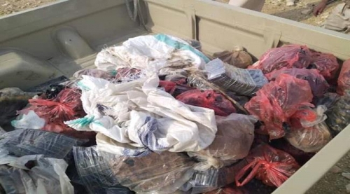 محافظ حضرموت يوجه بترقية ومكافئة الجنود وصف ضباط الذين ضبطوا شحنة السلاح المهرب