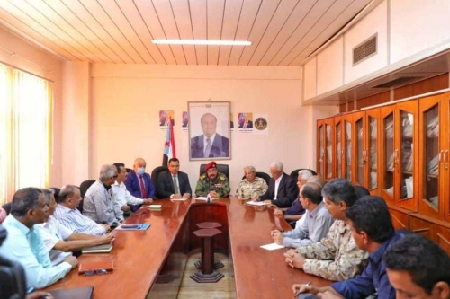 برئاسة بن بريك لجنة متابعة تنفيذ الإدارة الذاتية للجنوب تعقد أول اجتماعاتها بديوان العاصمة عدن