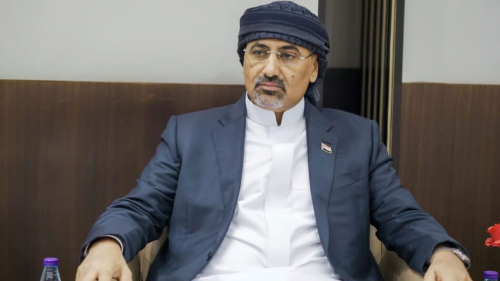 ما دلالات حذف عيدروس الزبيدي كلمتي "الوحدة" و "الجمهورية" من اليمين الدستورية
