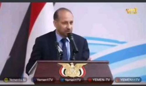 "نجيب العود الحوثي" لا داعي لنقل مؤسسات الدولة من صنعاء إلى عدن